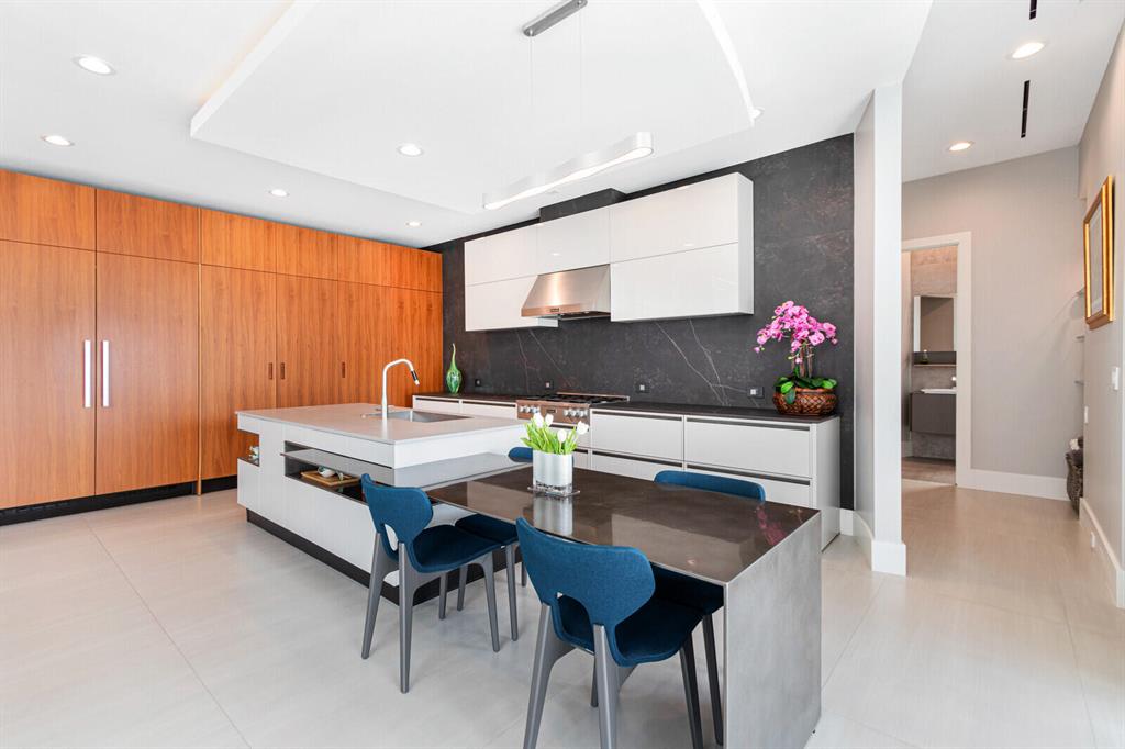 SANTA BARBARA SHORES - Residential