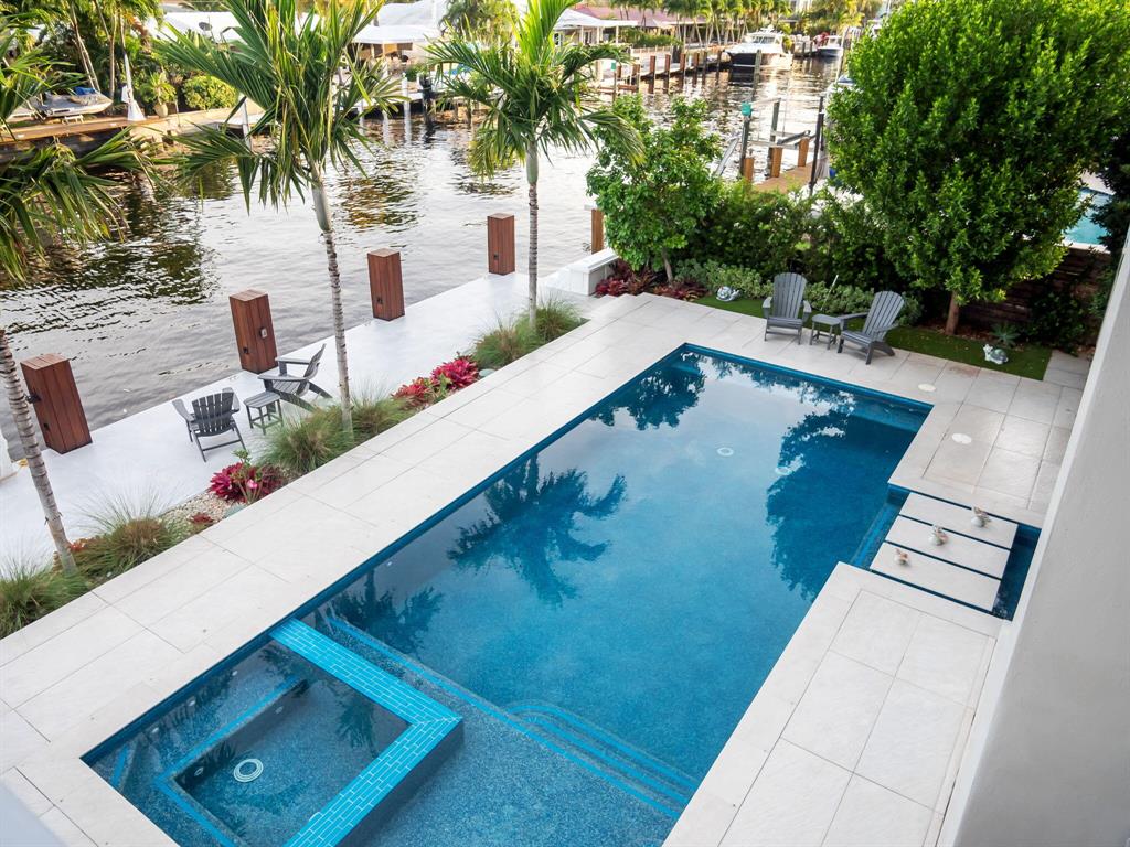 SANTA BARBARA SHORES - Residential