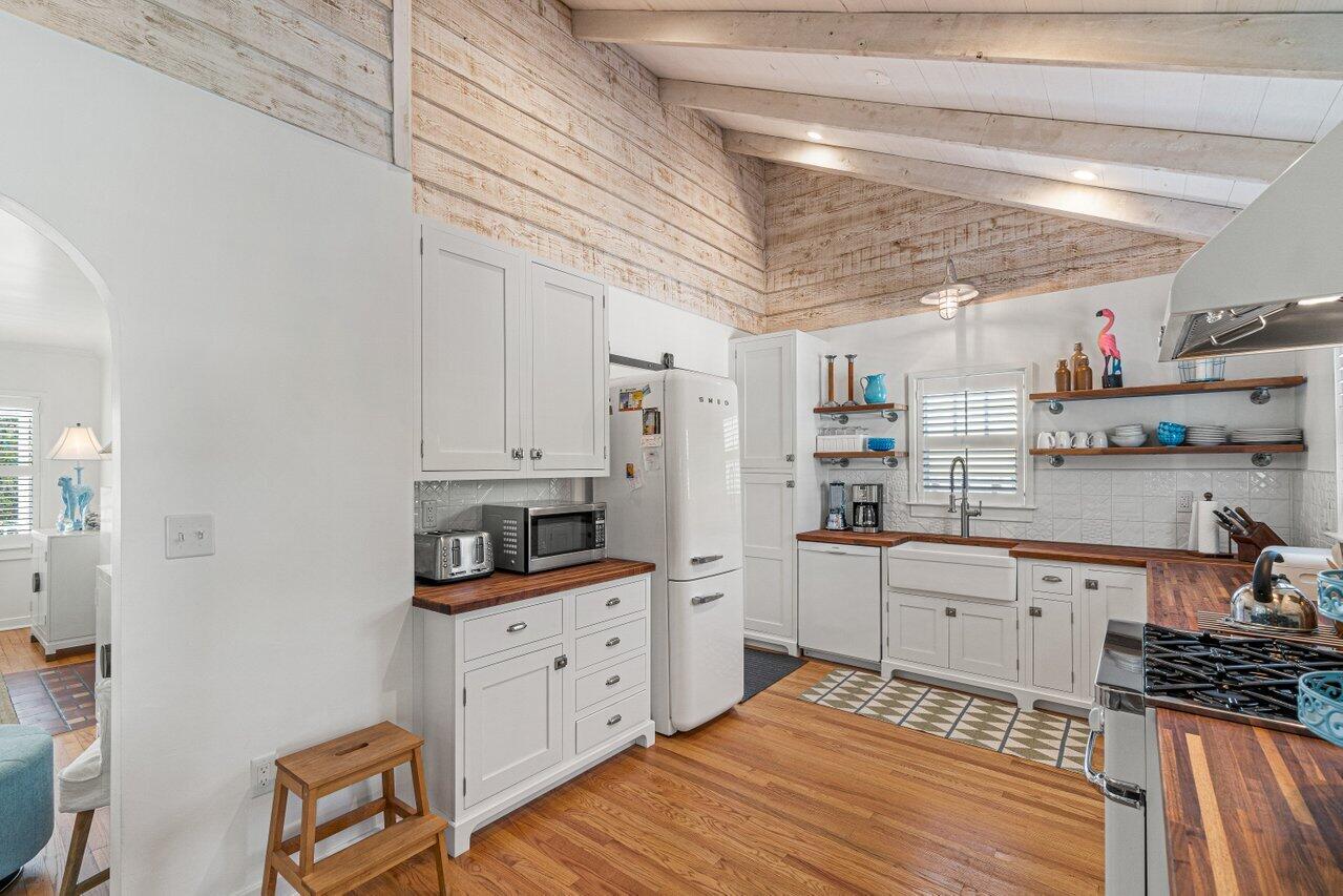 LAKE WORTH TOWN OF - Residential