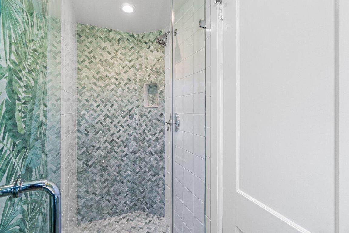 LAKE WORTH TOWN OF - Residential