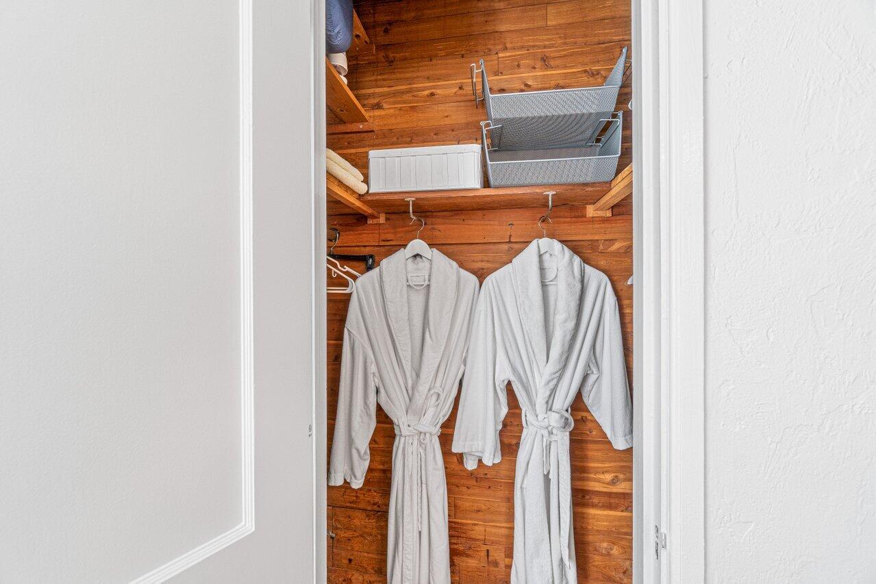 LAKE WORTH TOWN OF - Residential