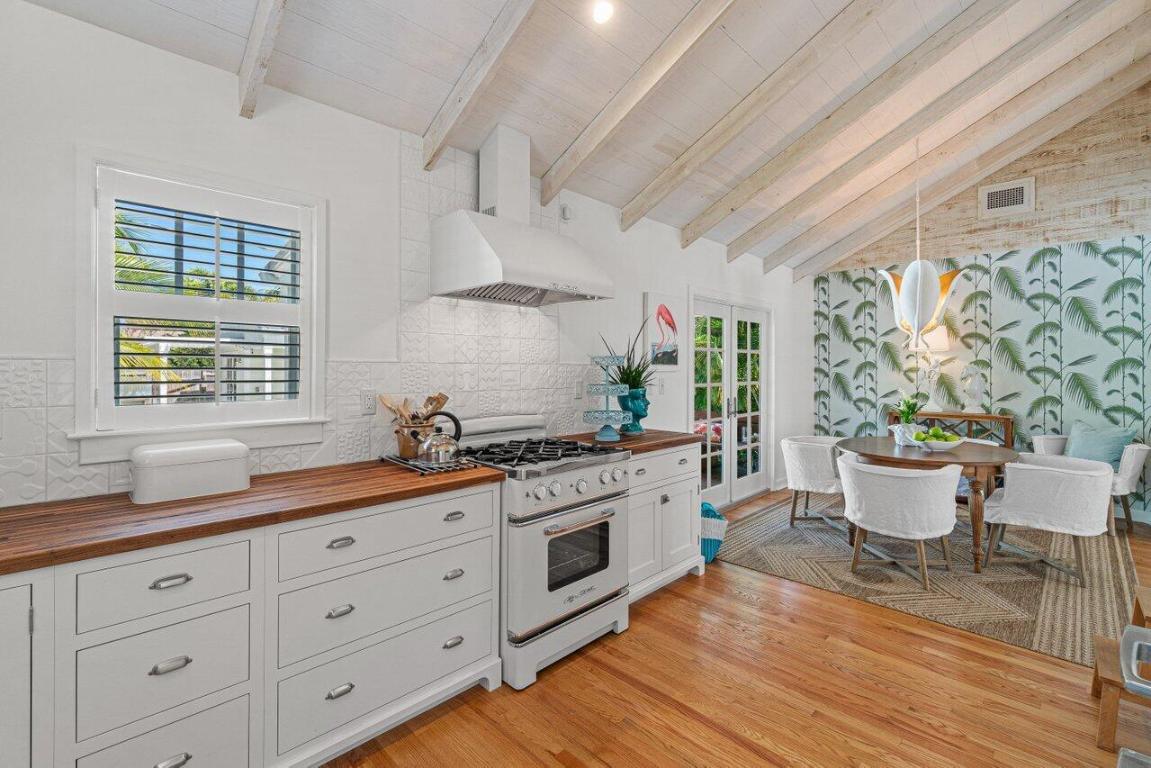 LAKE WORTH TOWN OF - Residential