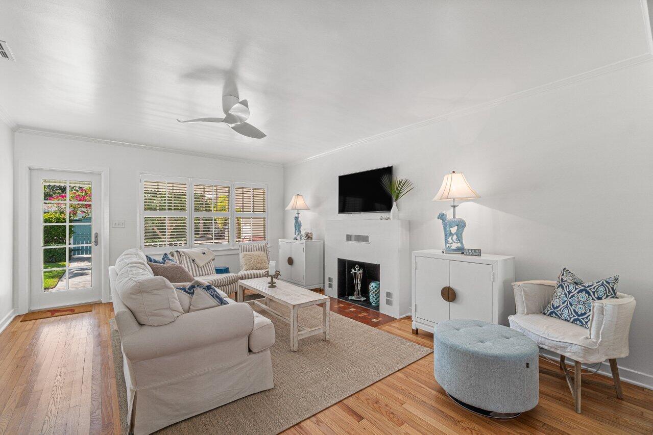 LAKE WORTH TOWN OF - Residential