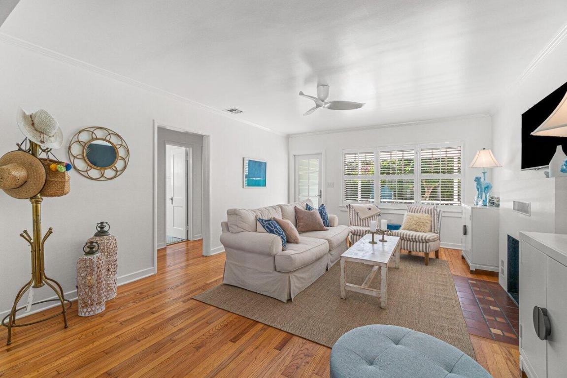 LAKE WORTH TOWN OF - Residential