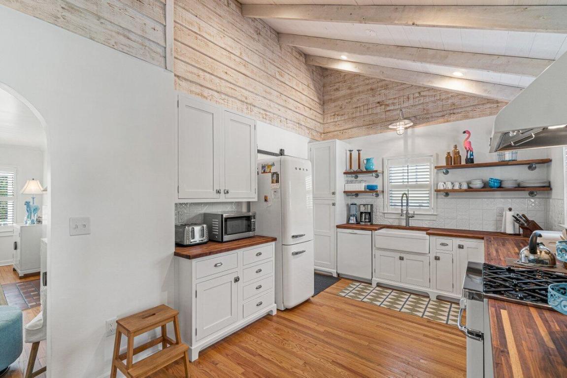 LAKE WORTH TOWN OF - Residential