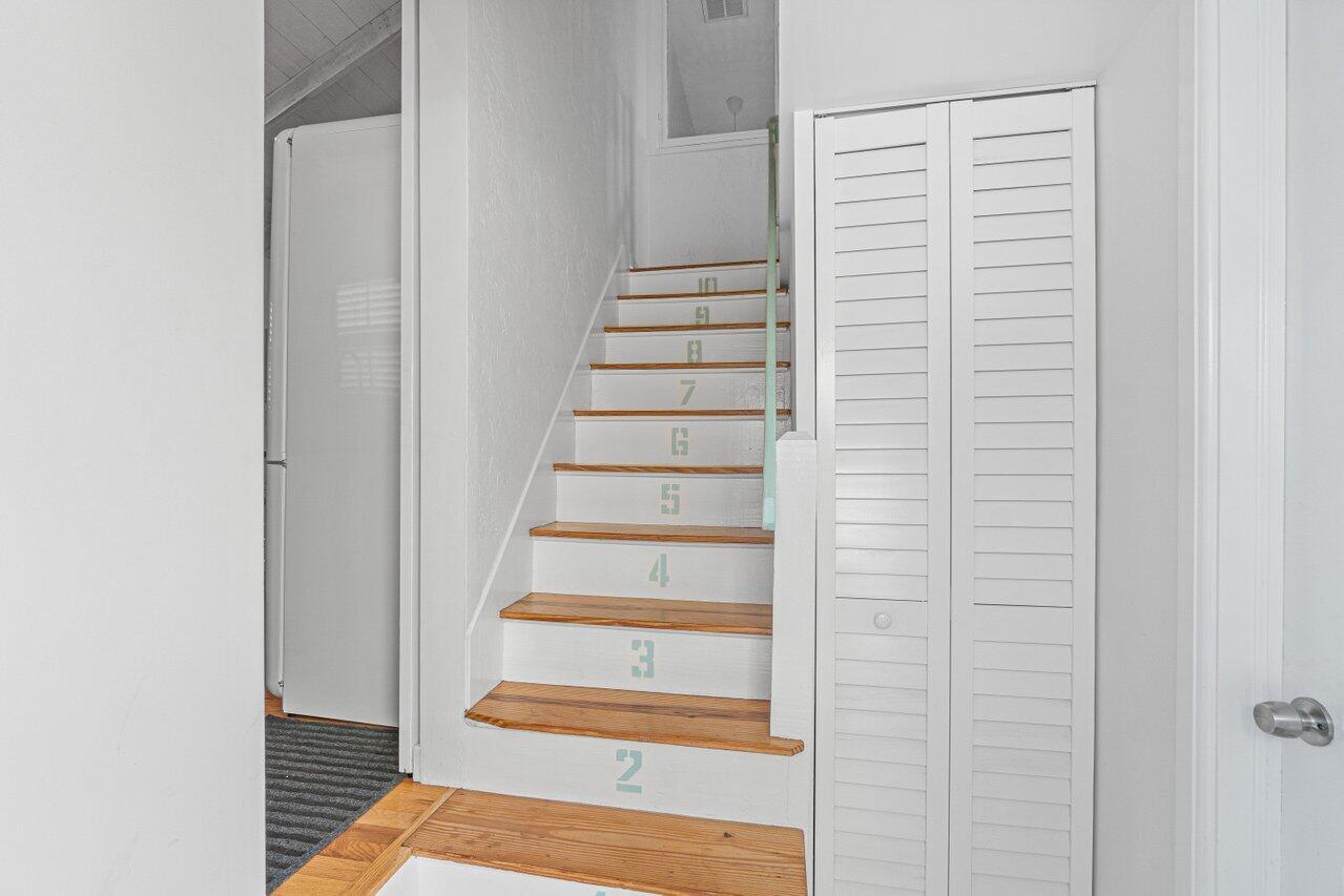 LAKE WORTH TOWN OF - Residential