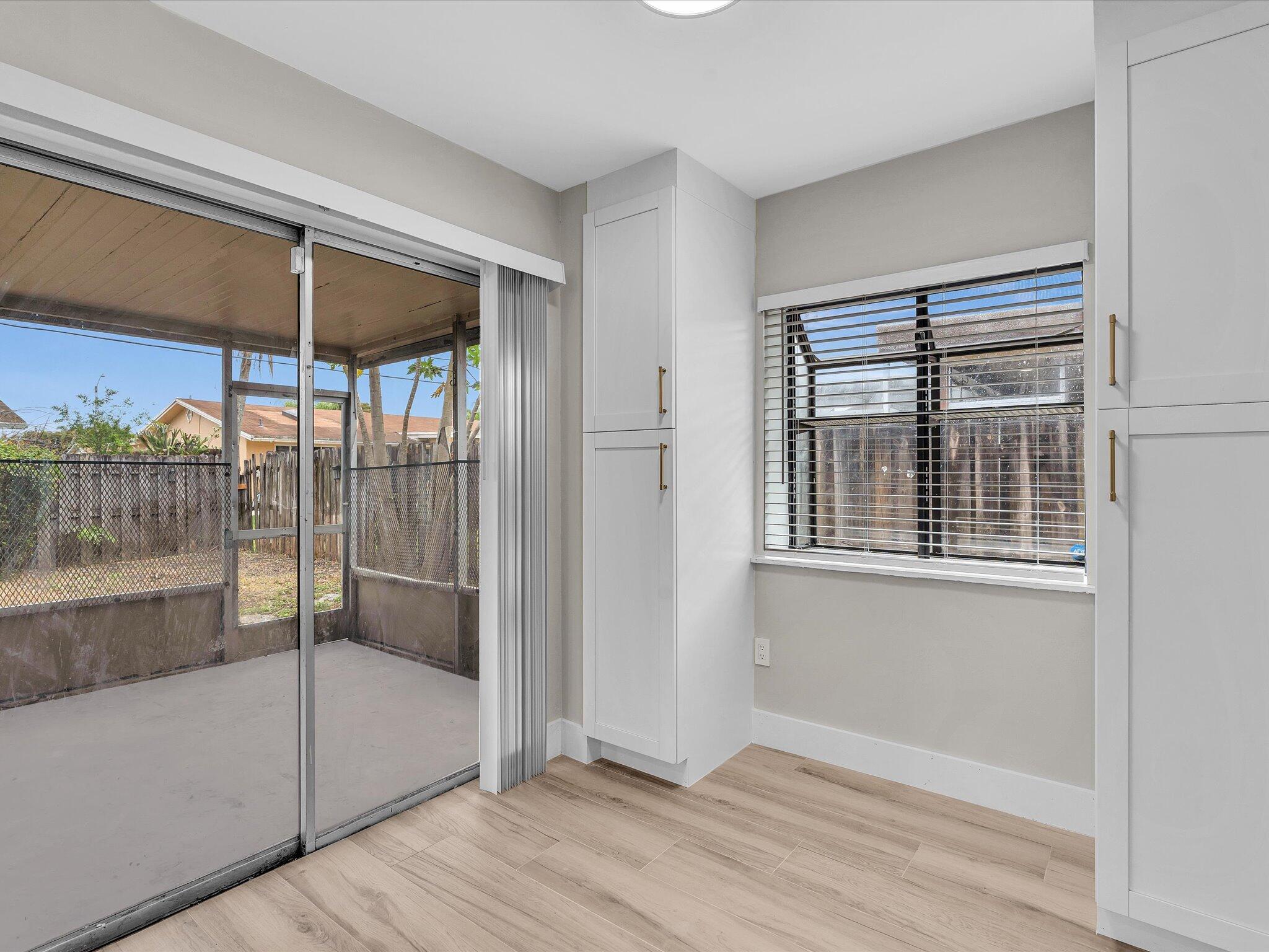 SUNRISE GOLF VILLAGE SEC 21 - Residential