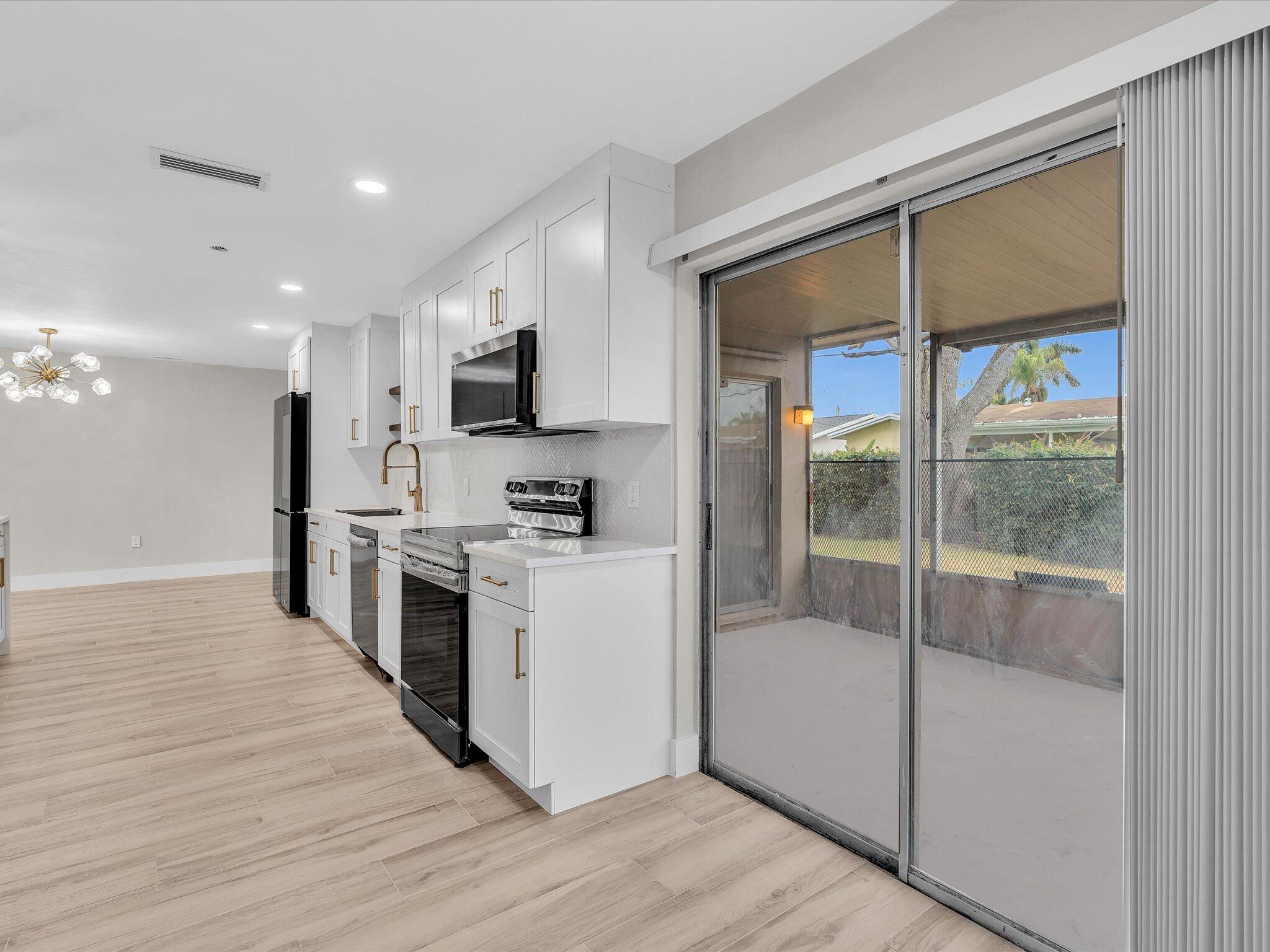 SUNRISE GOLF VILLAGE SEC 21 - Residential