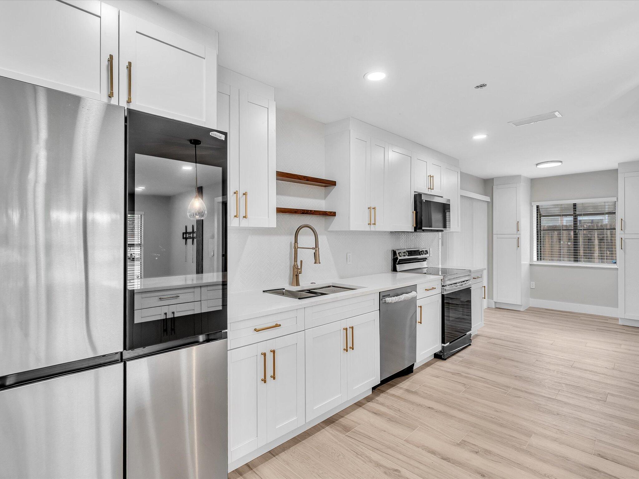 SUNRISE GOLF VILLAGE SEC 21 - Residential