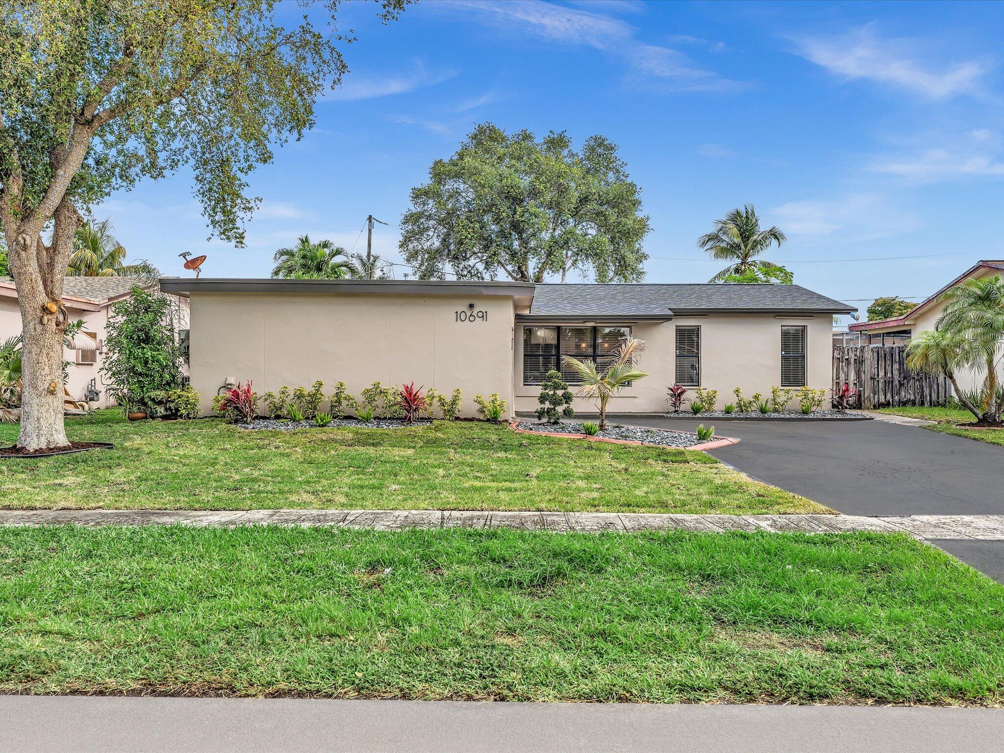 SUNRISE GOLF VILLAGE SEC 21 - Residential