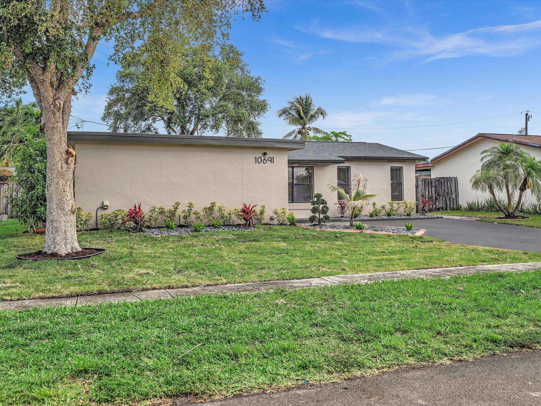 SUNRISE GOLF VILLAGE SEC 21 - Residential