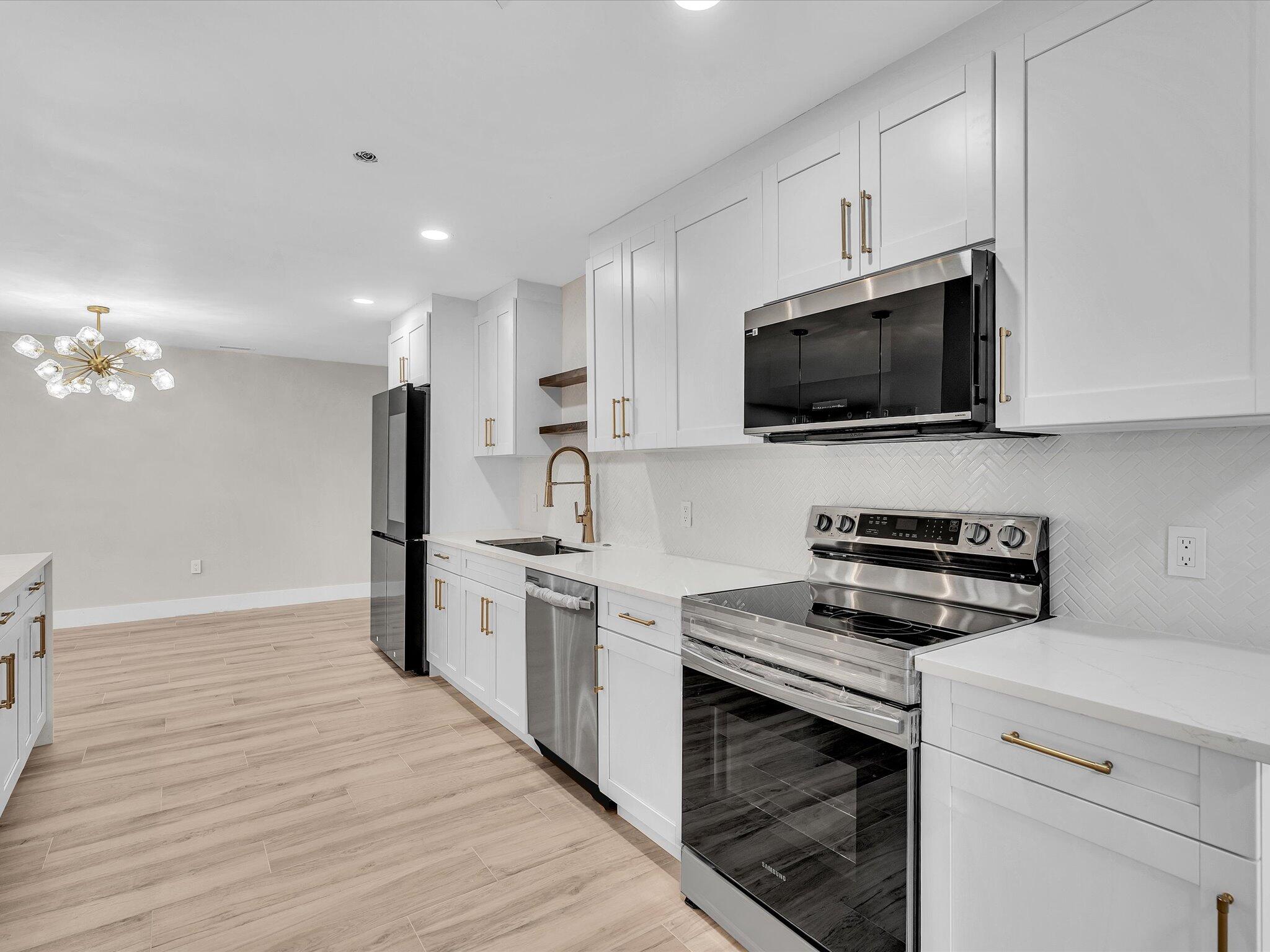 SUNRISE GOLF VILLAGE SEC 21 - Residential