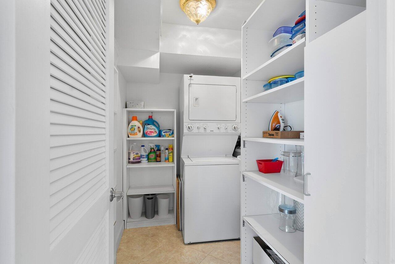 OCEAN MONARCH CONDO - Residential