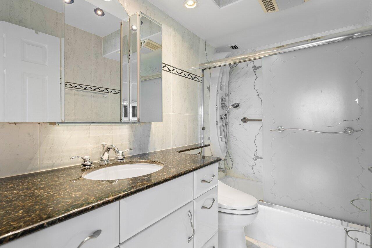 OCEAN MONARCH CONDO - Residential