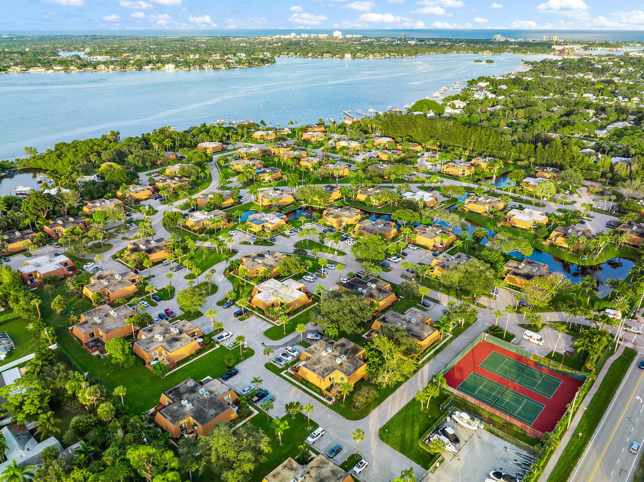 Jupiter Plantation - Residential Lease