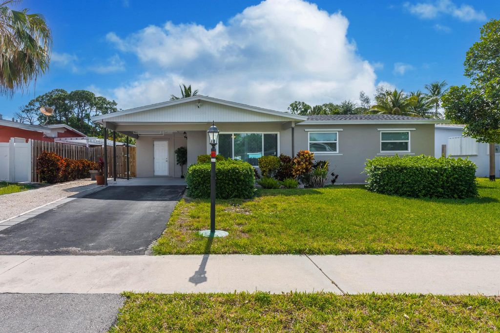 Photo of 12346 Hillman Drive, Palm Beach Gardens, FL 33410 (MLS # R10985755)