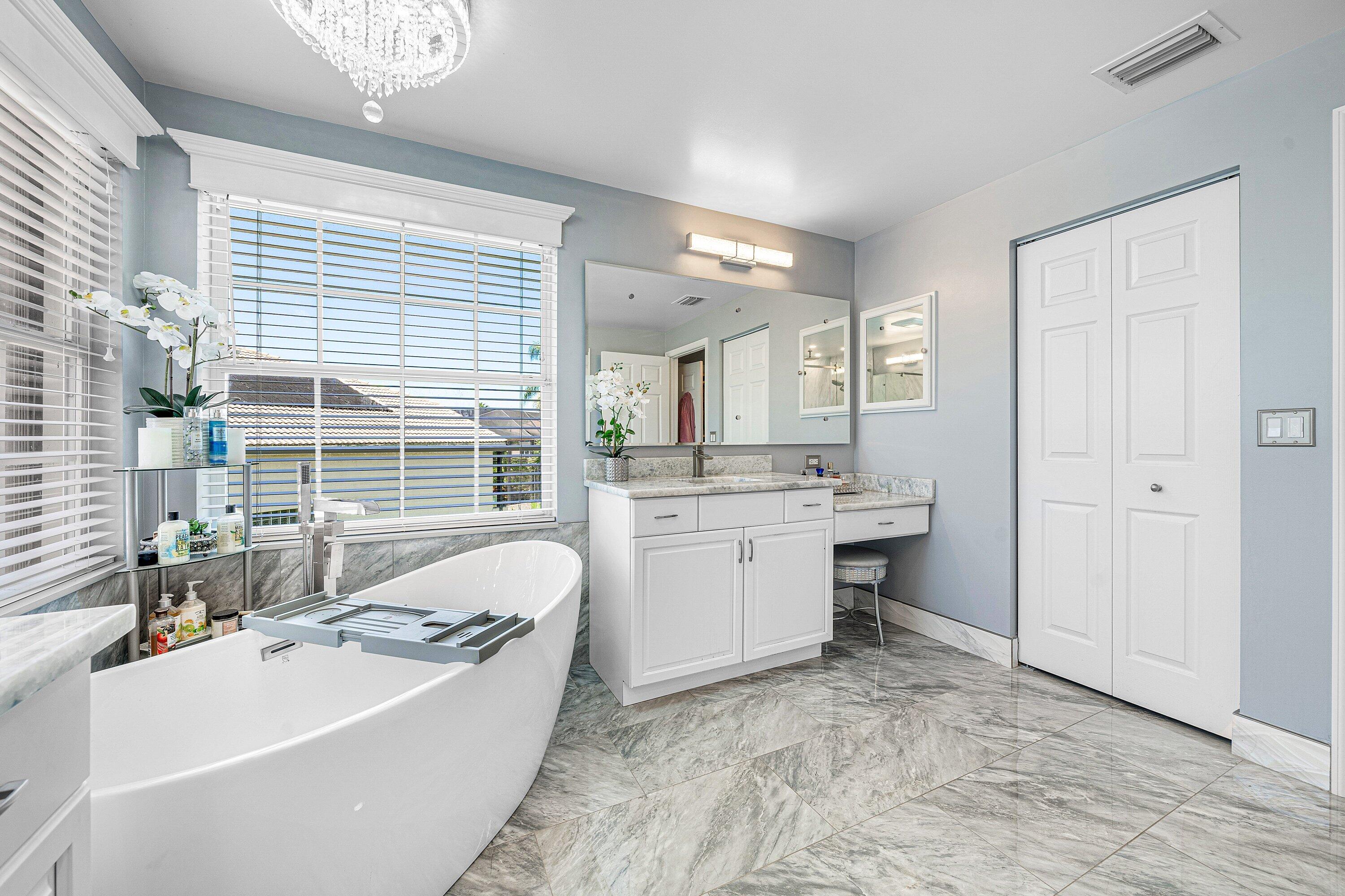 SATURNIA ISLES 1 - Residential