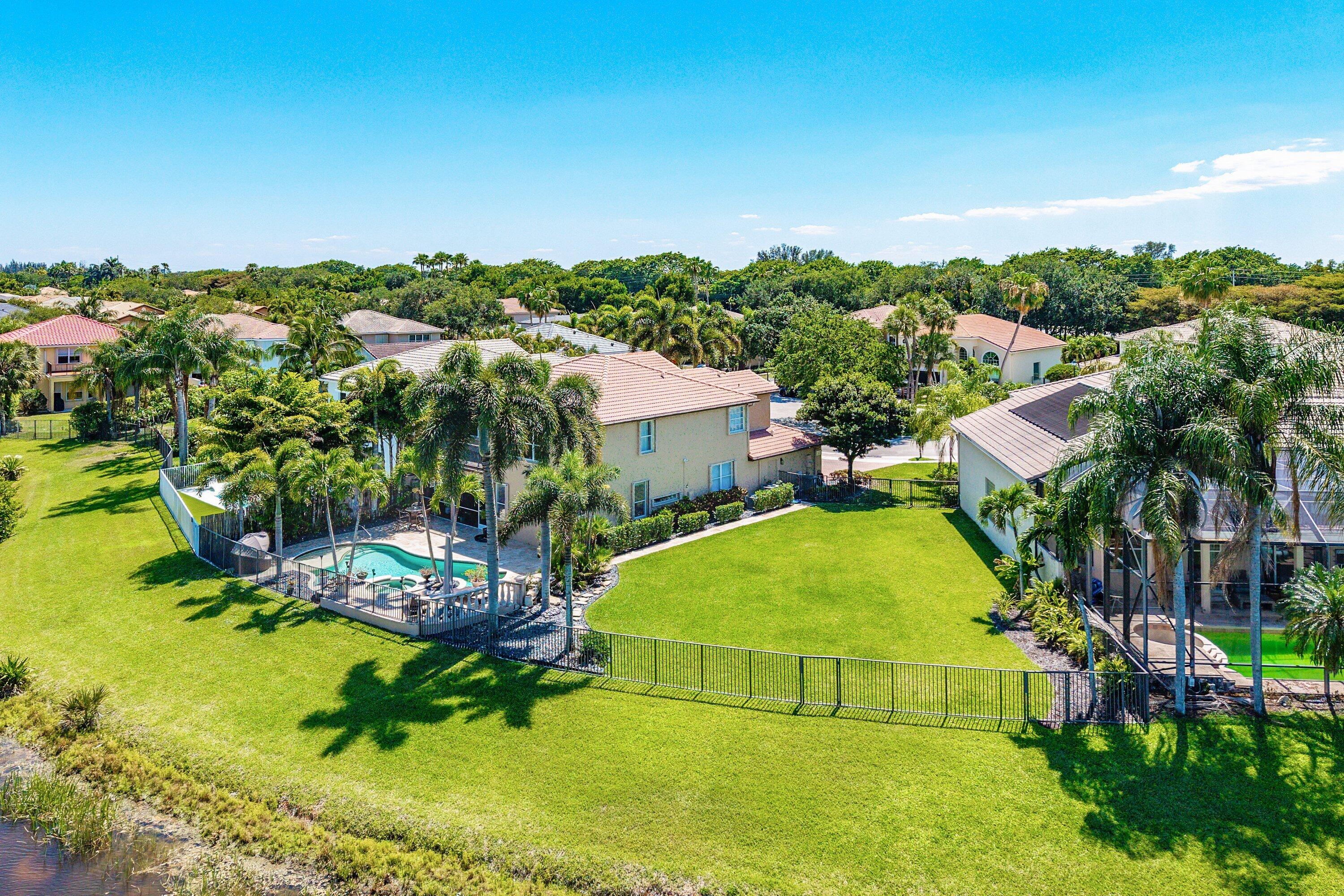 SATURNIA ISLES 1 - Residential