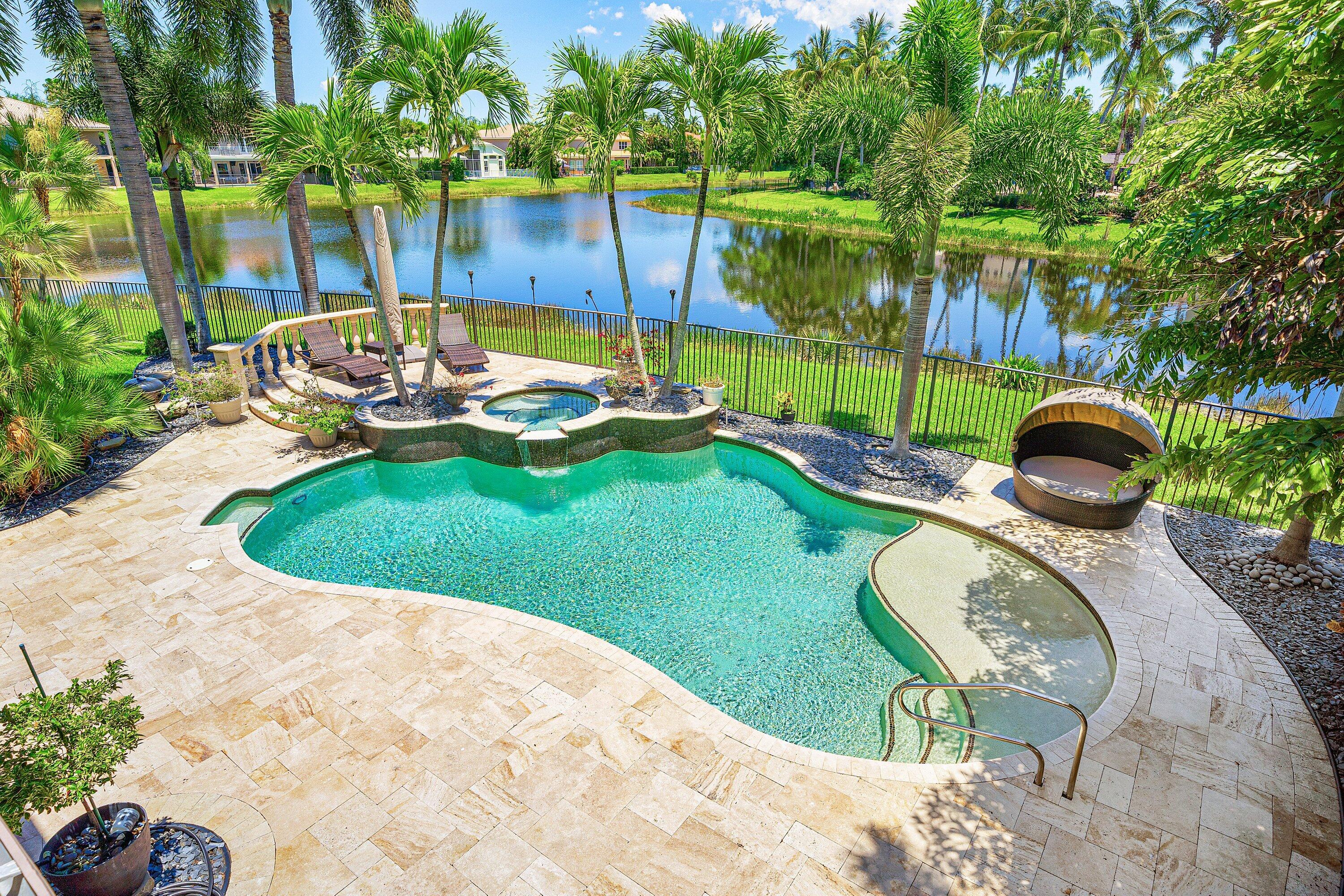 SATURNIA ISLES 1 - Residential