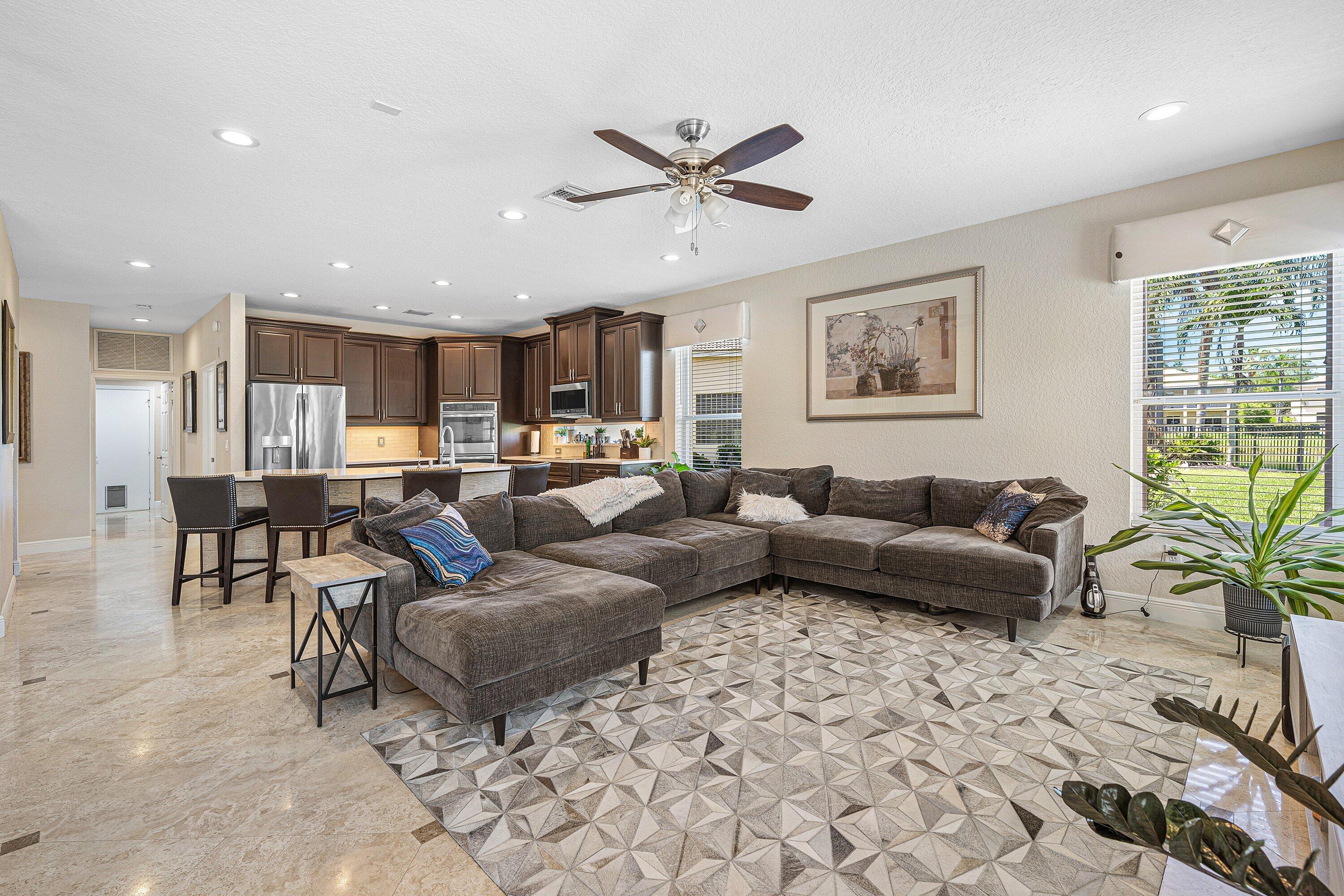 SATURNIA ISLES 1 - Residential