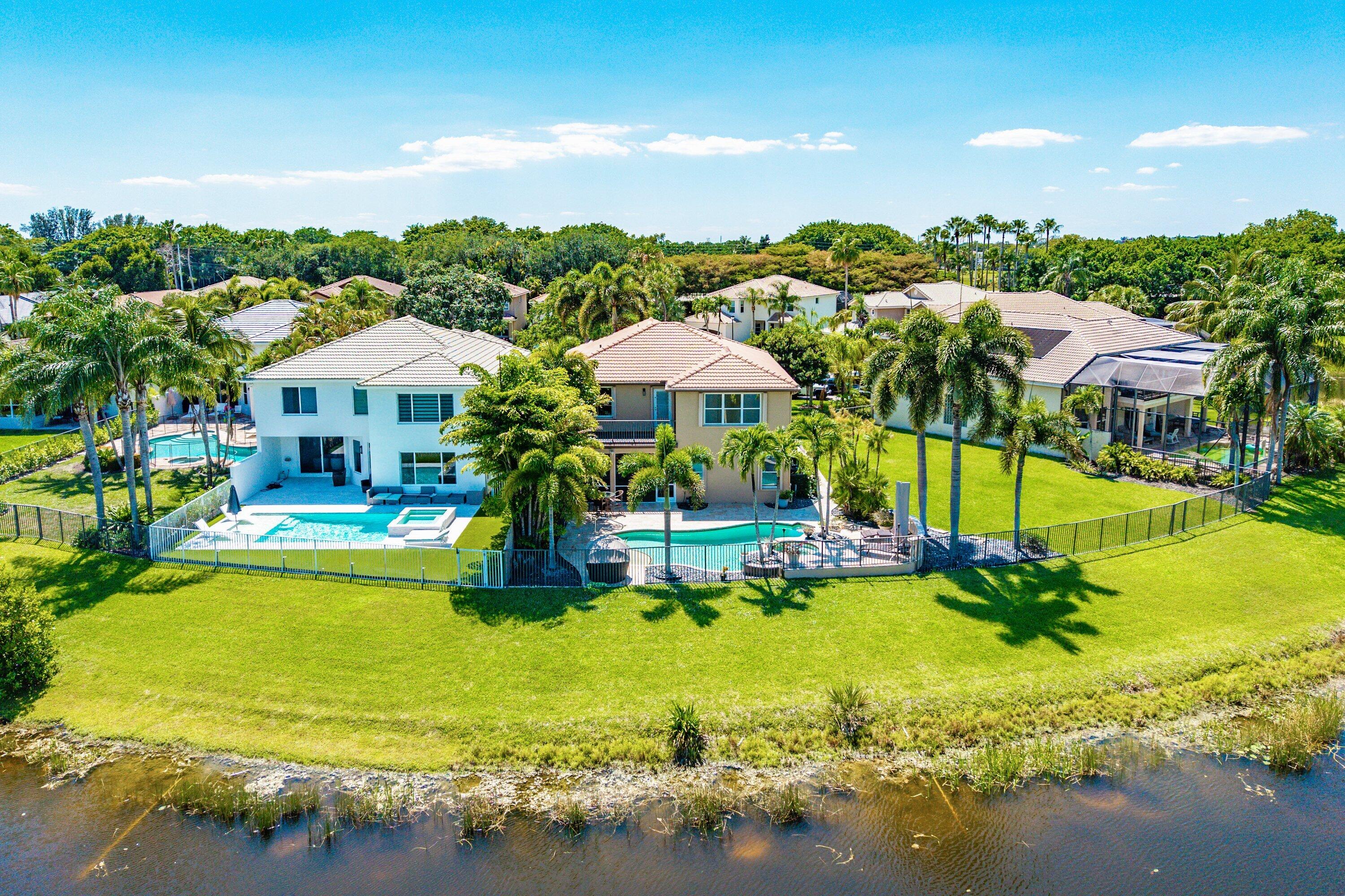 SATURNIA ISLES 1 - Residential