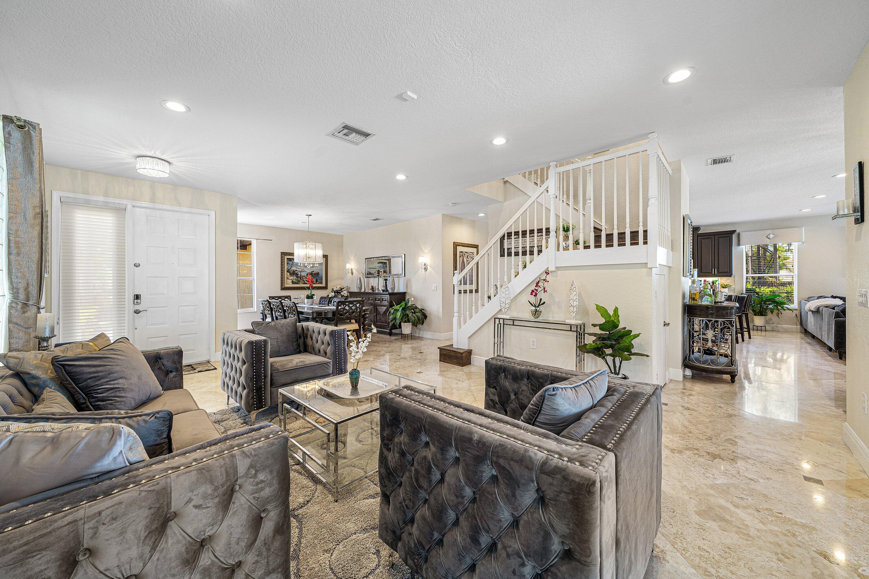 SATURNIA ISLES 1 - Residential