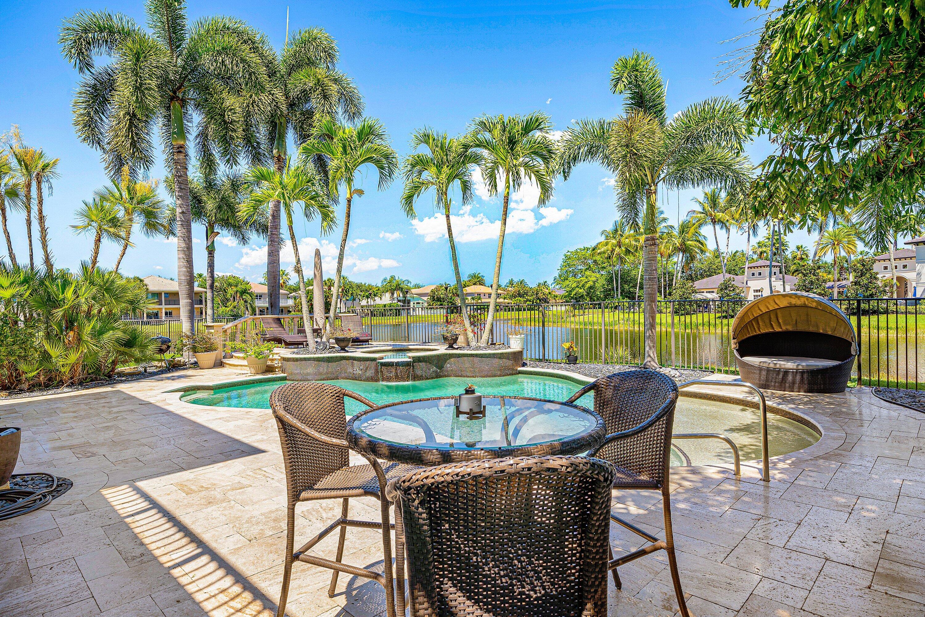 SATURNIA ISLES 1 - Residential
