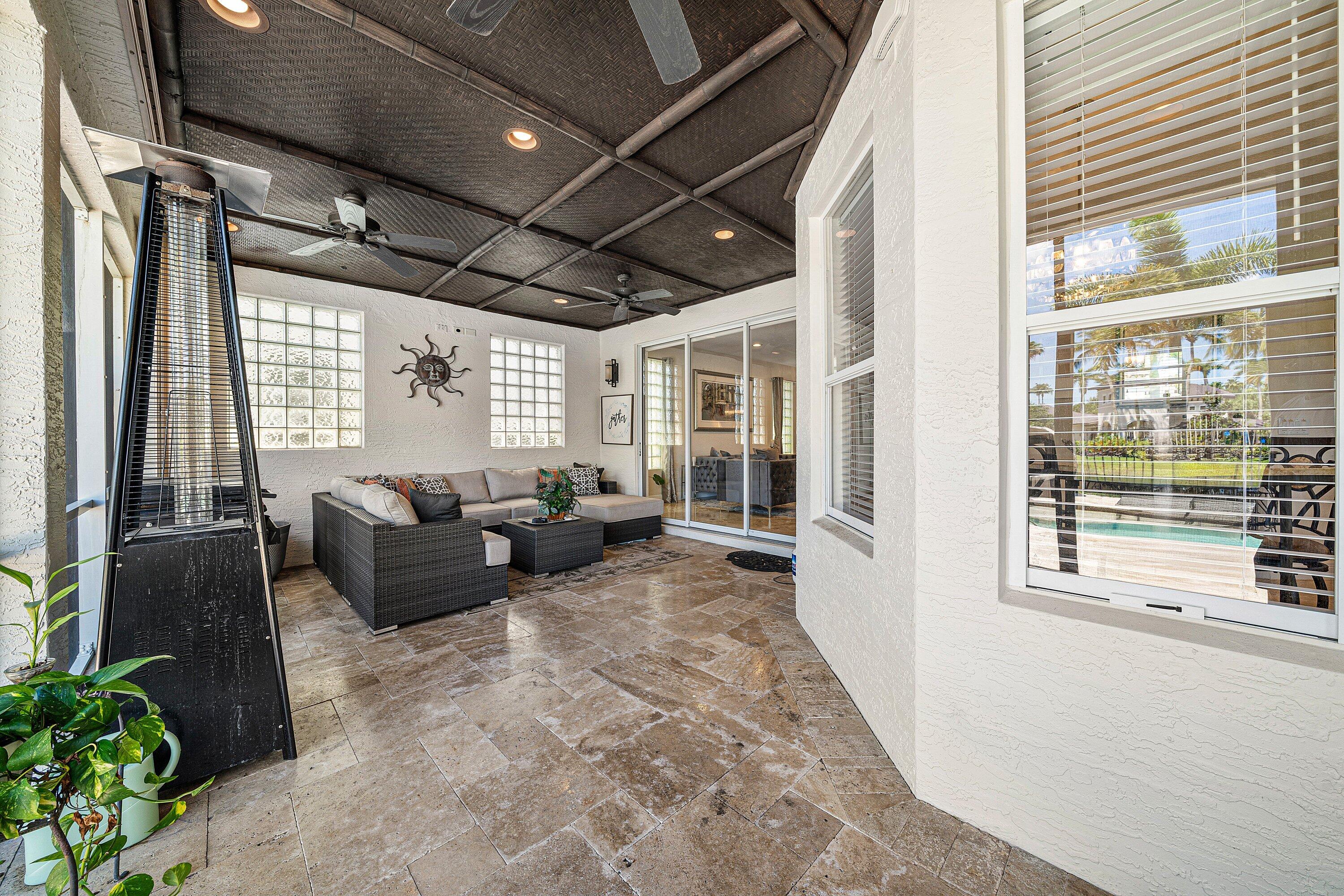SATURNIA ISLES 1 - Residential