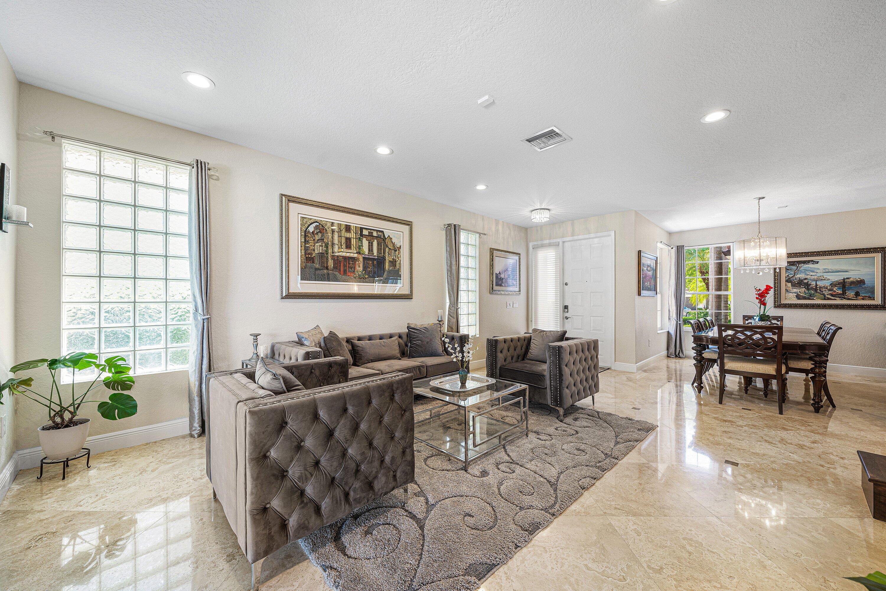 SATURNIA ISLES 1 - Residential