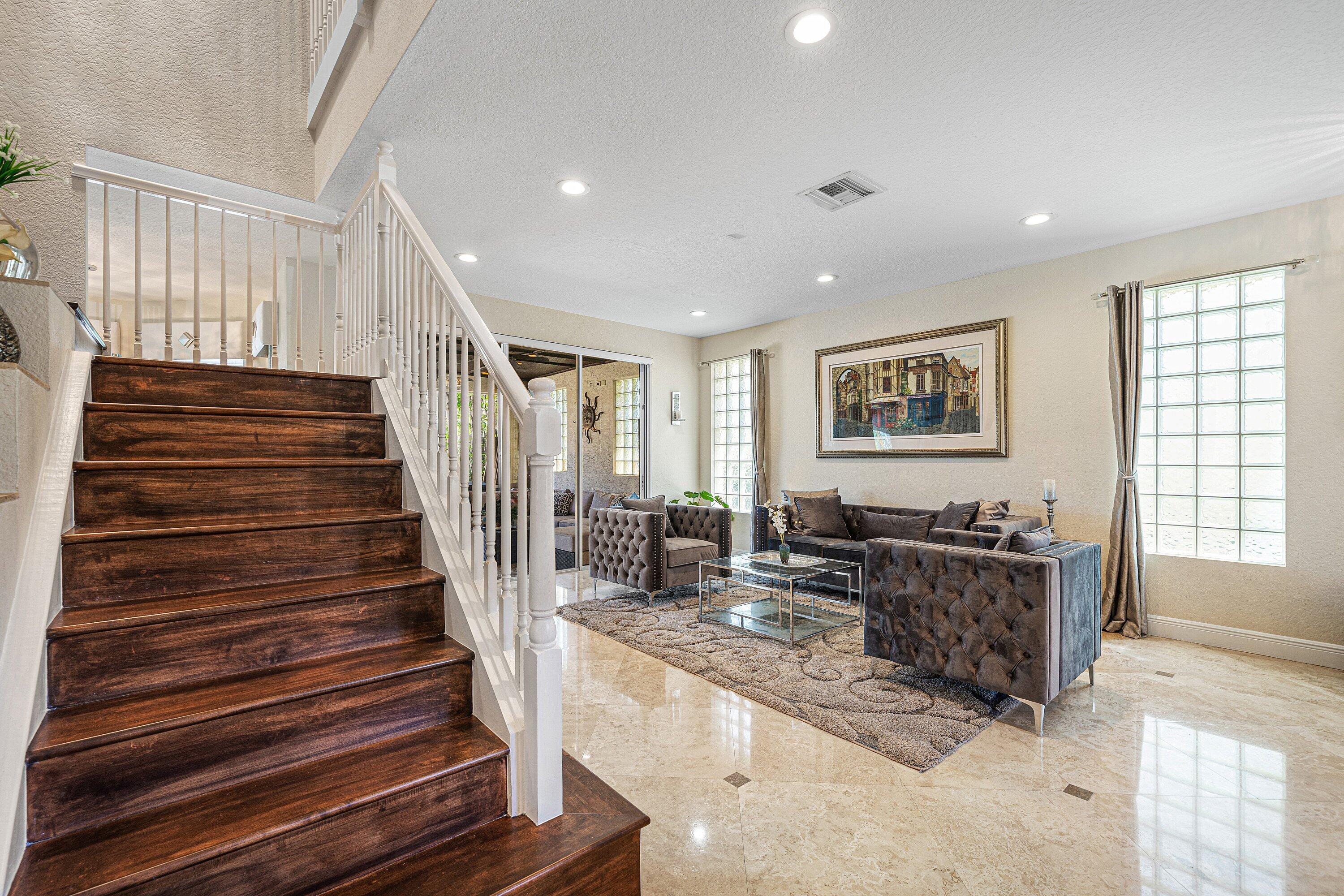 SATURNIA ISLES 1 - Residential