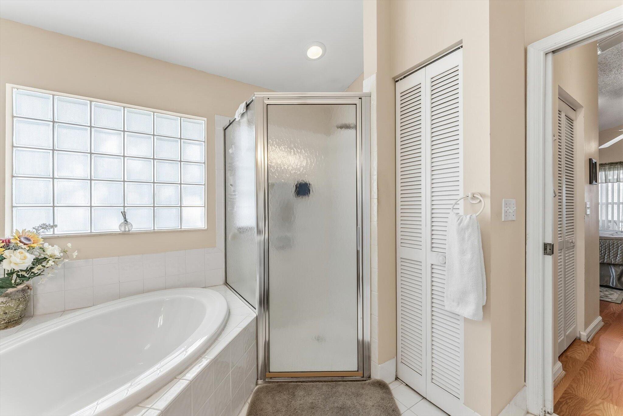 Lawrence Grove - Residential