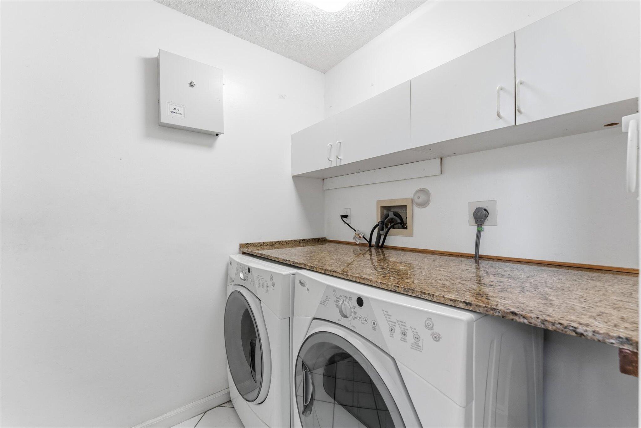 Lawrence Grove - Residential