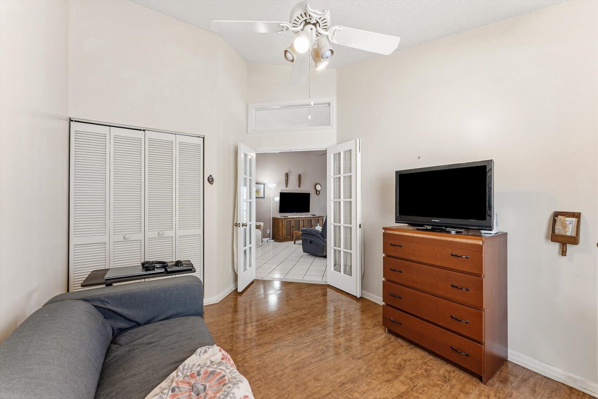 Lawrence Grove - Residential