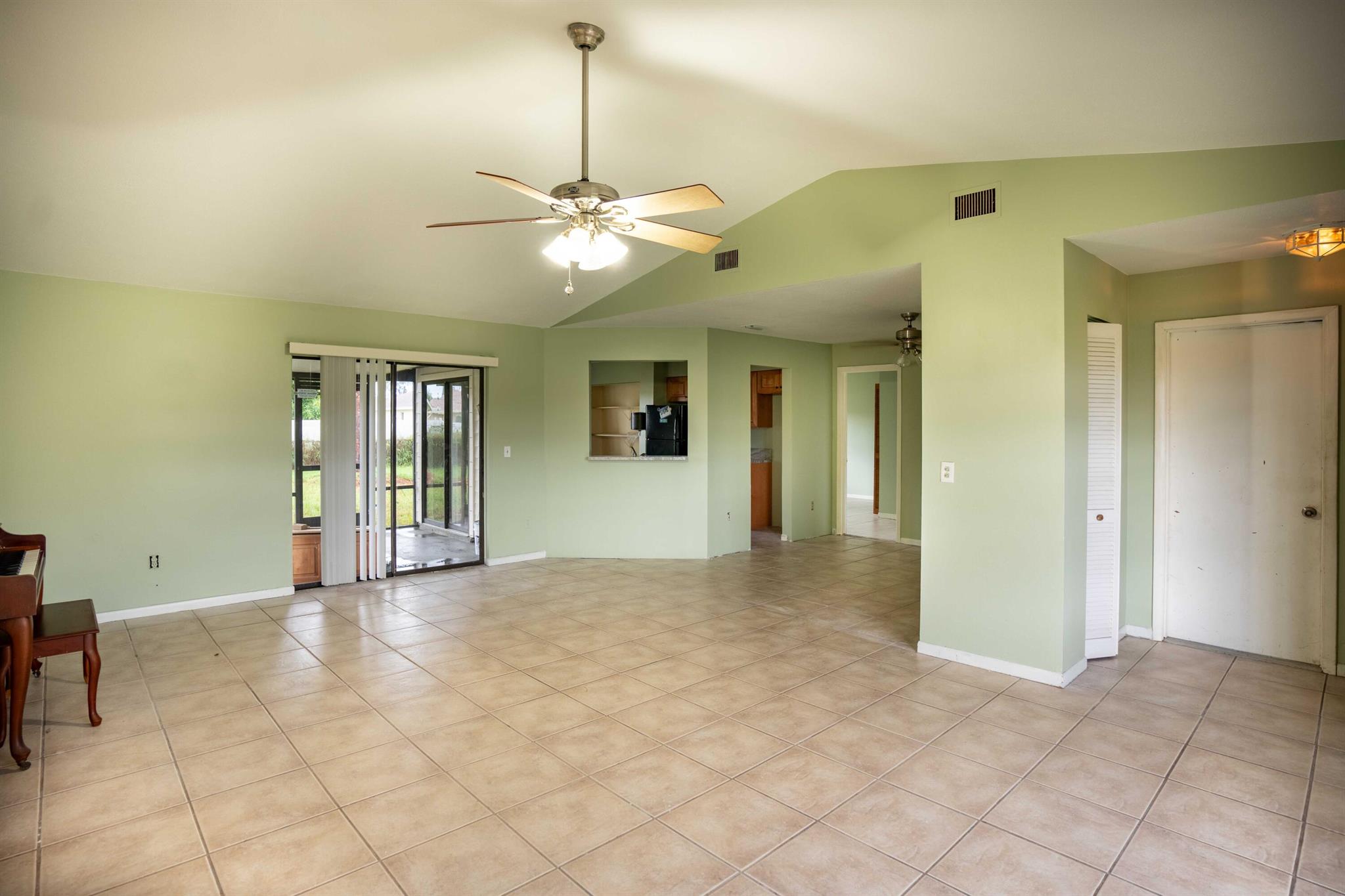 PORT ST LUCIE-SEC 19 - Residential Lease