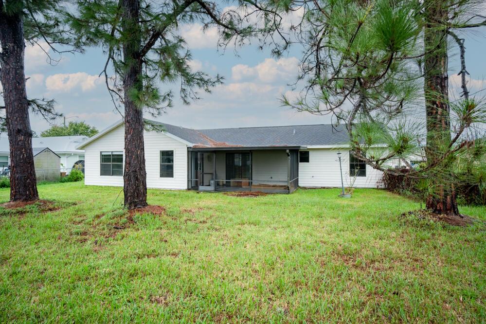 PORT ST LUCIE-SEC 19 - Residential Lease