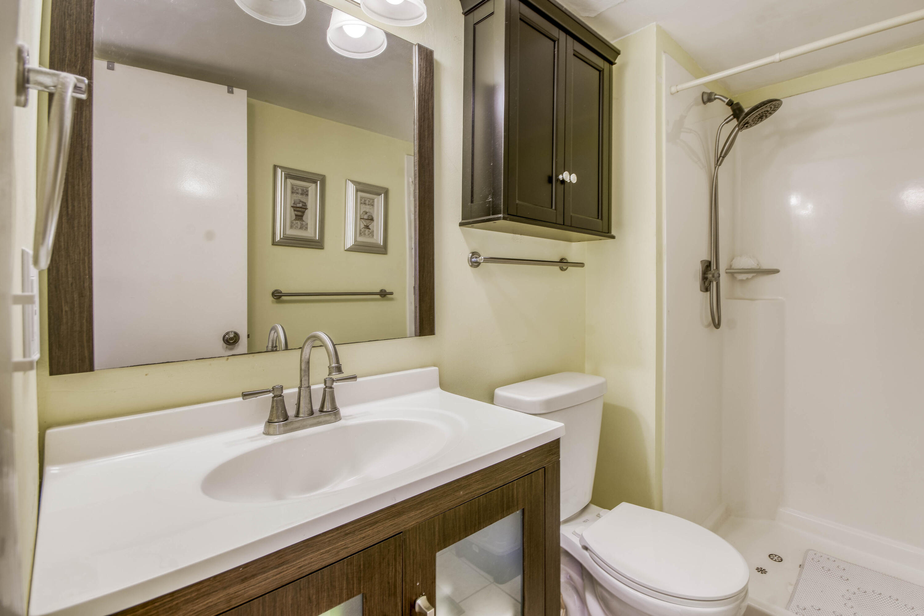 Golden Lakes Village Condo - Residential