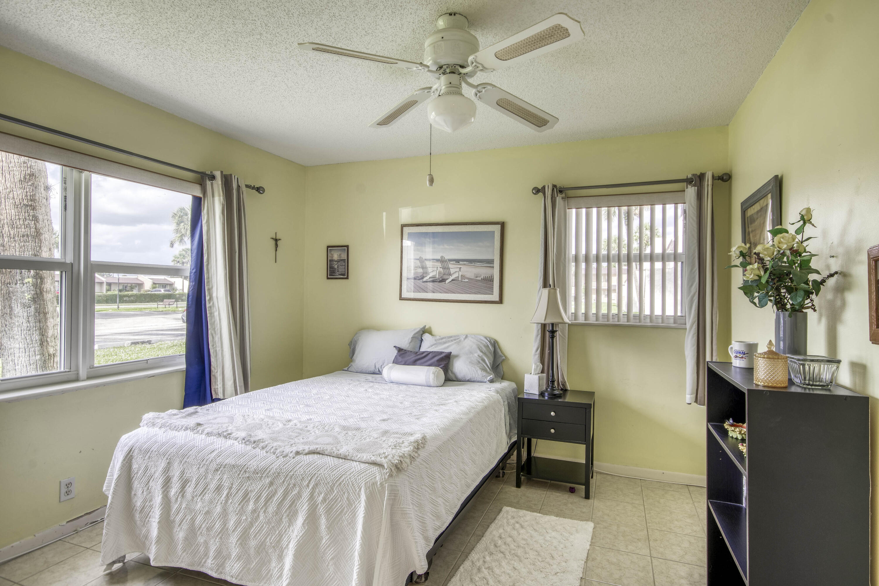 Golden Lakes Village Condo - Residential