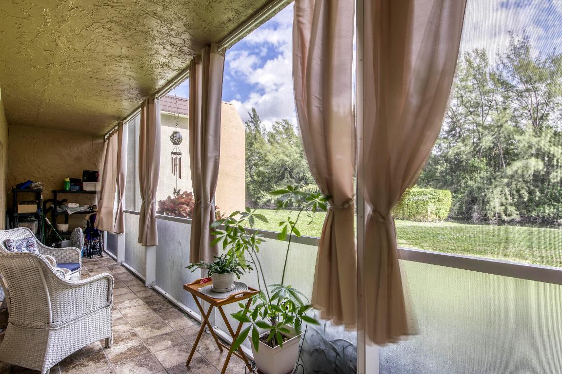 120 Lake Meryl Drive 117