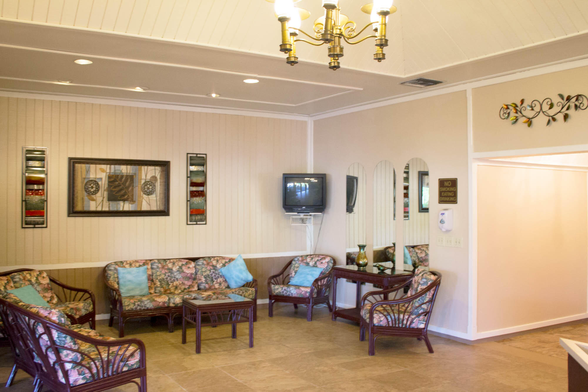 Golden Lakes Village Condo - Residential