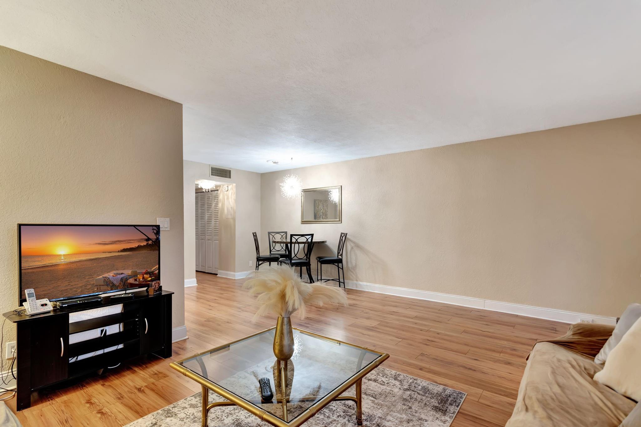2401 Antigua Cir F1