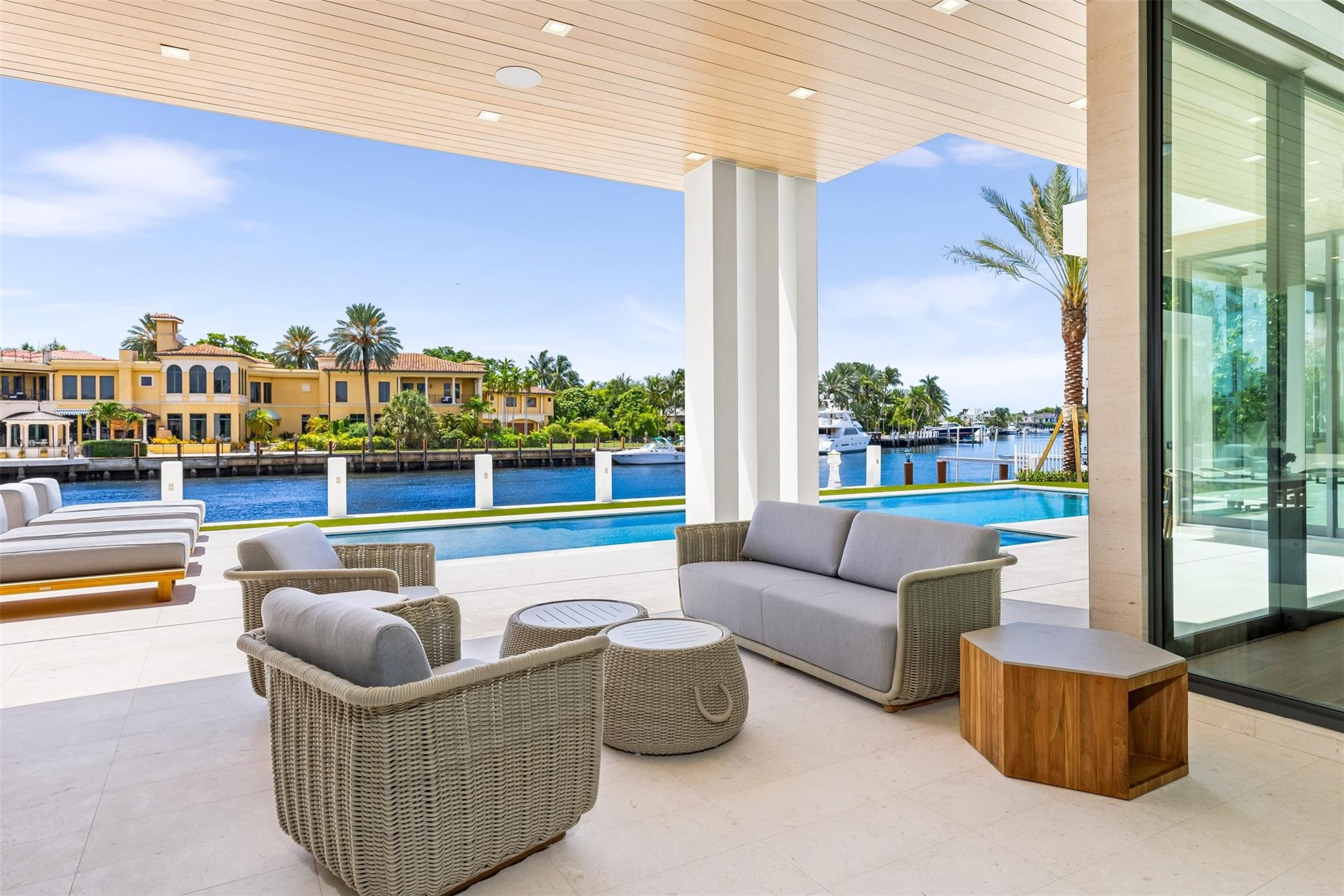 Isla Bahia 47-27 B - Residential