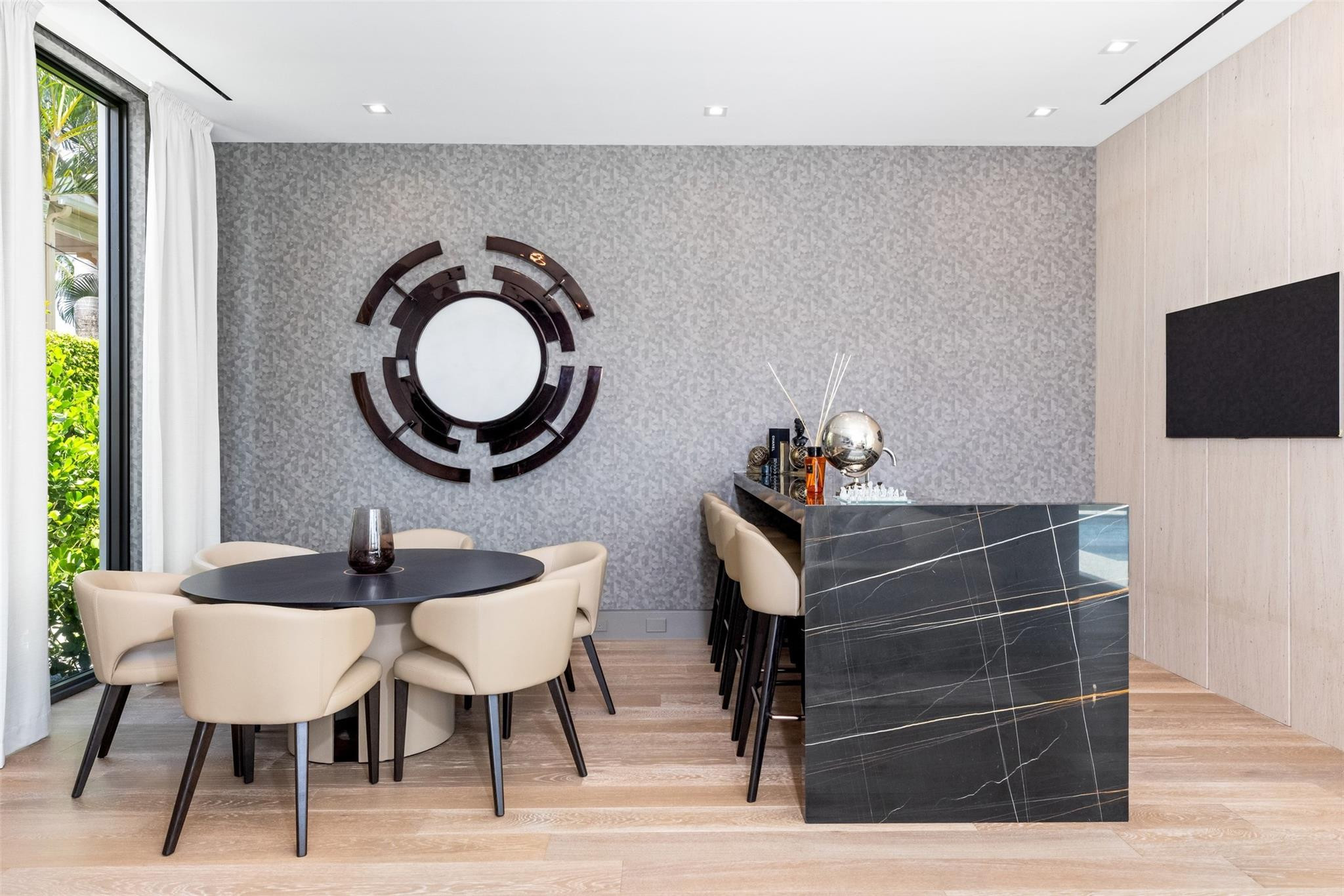 Isla Bahia 47-27 B - Residential