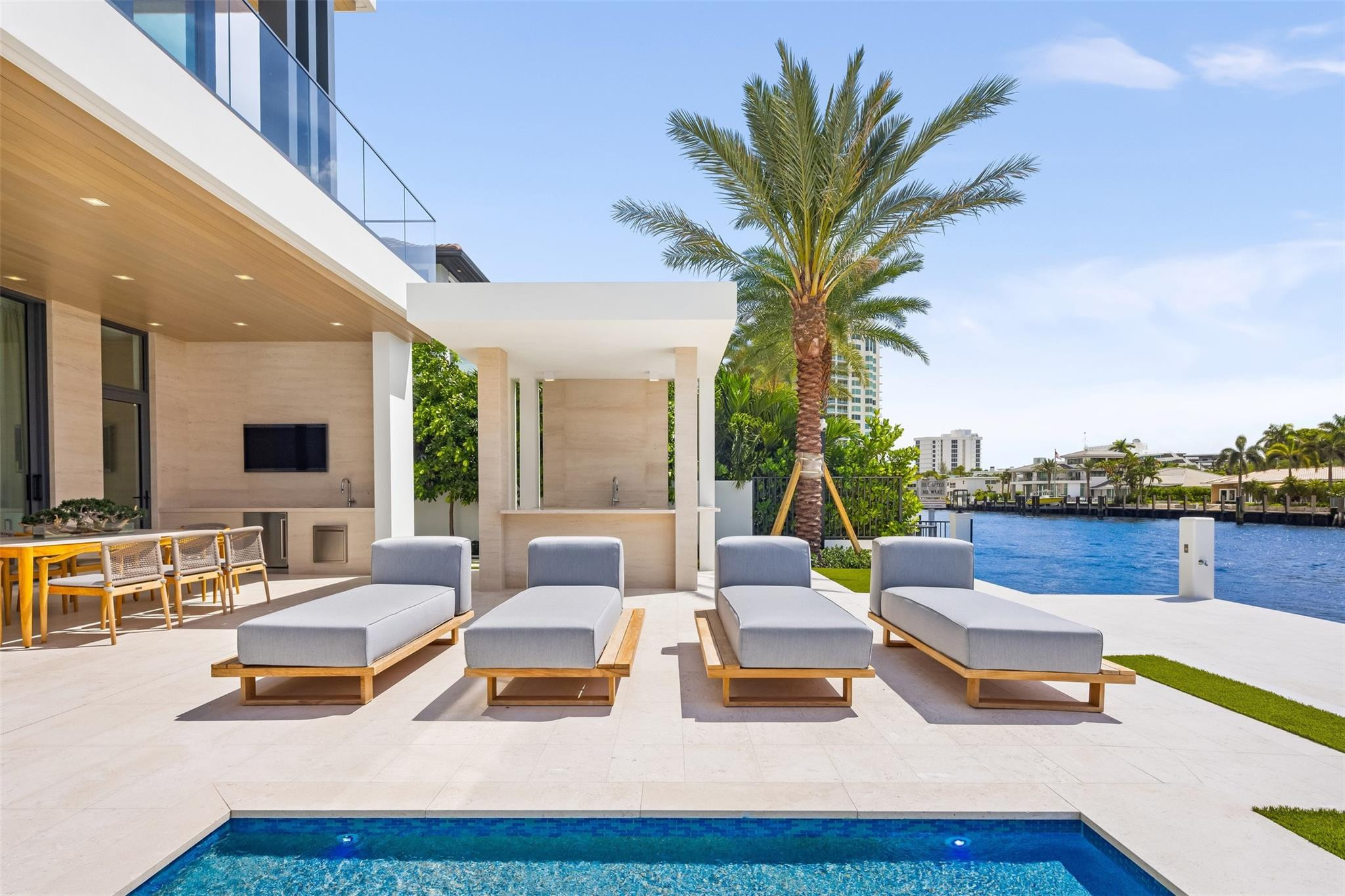 Isla Bahia 47-27 B - Residential