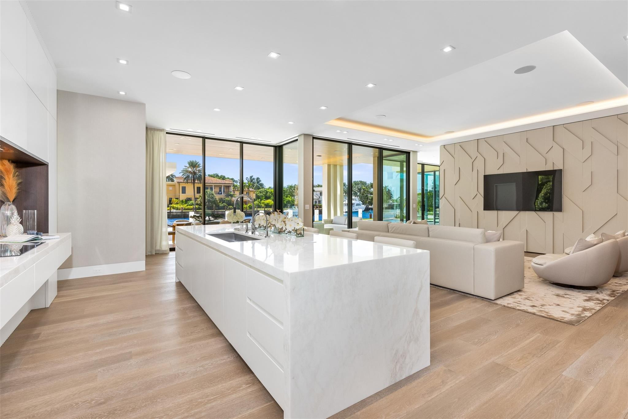 Isla Bahia 47-27 B - Residential