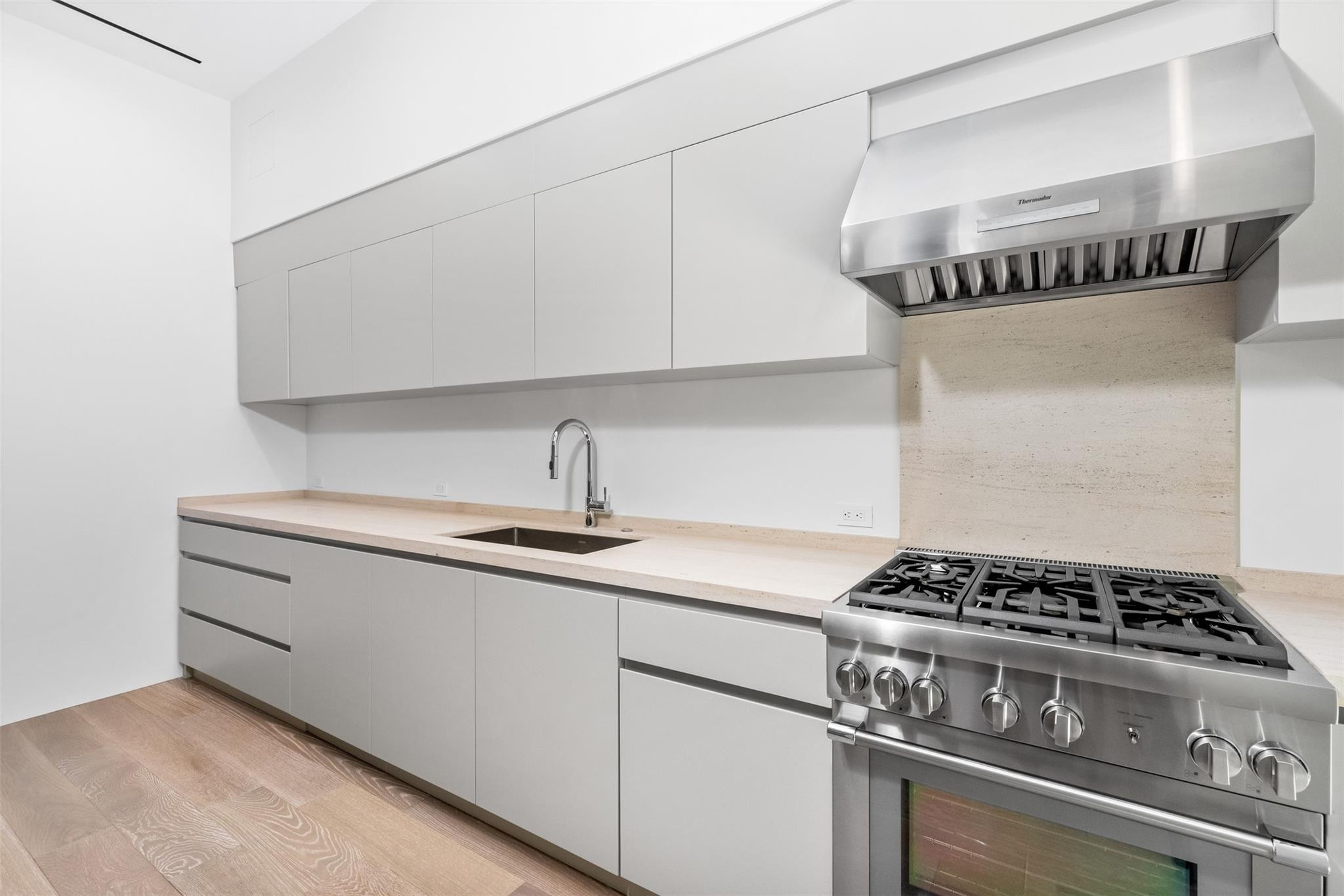 Isla Bahia 47-27 B - Residential