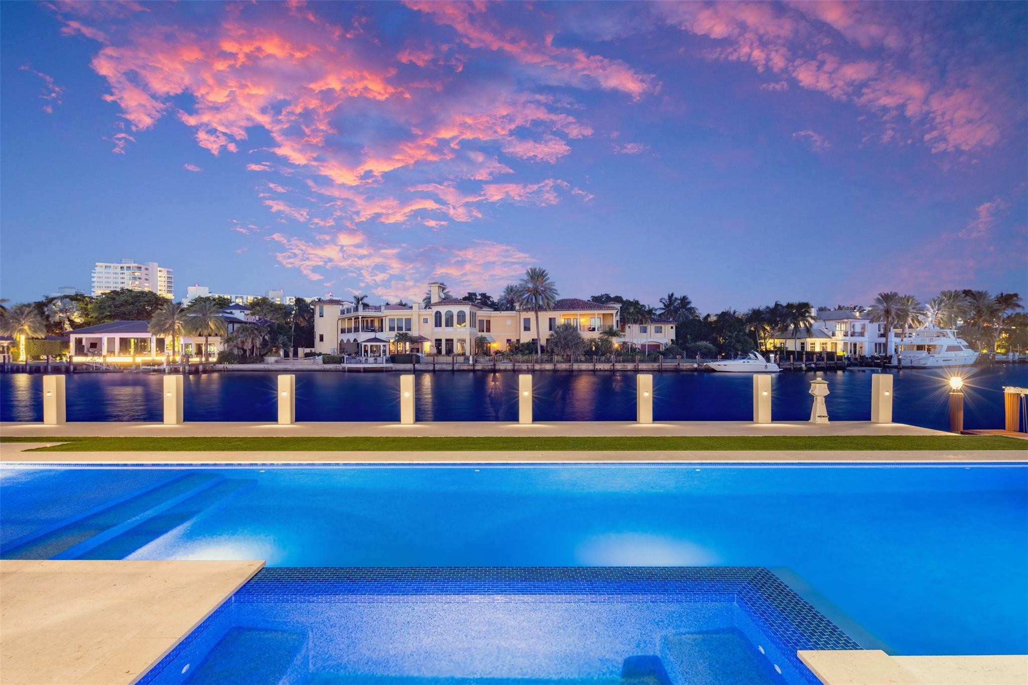 Isla Bahia 47-27 B - Residential