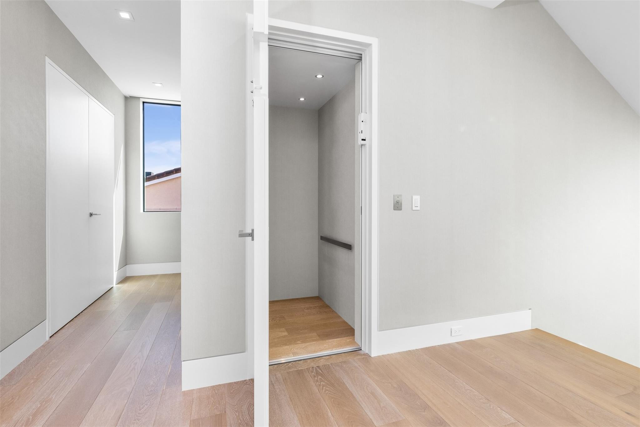 Isla Bahia 47-27 B - Residential