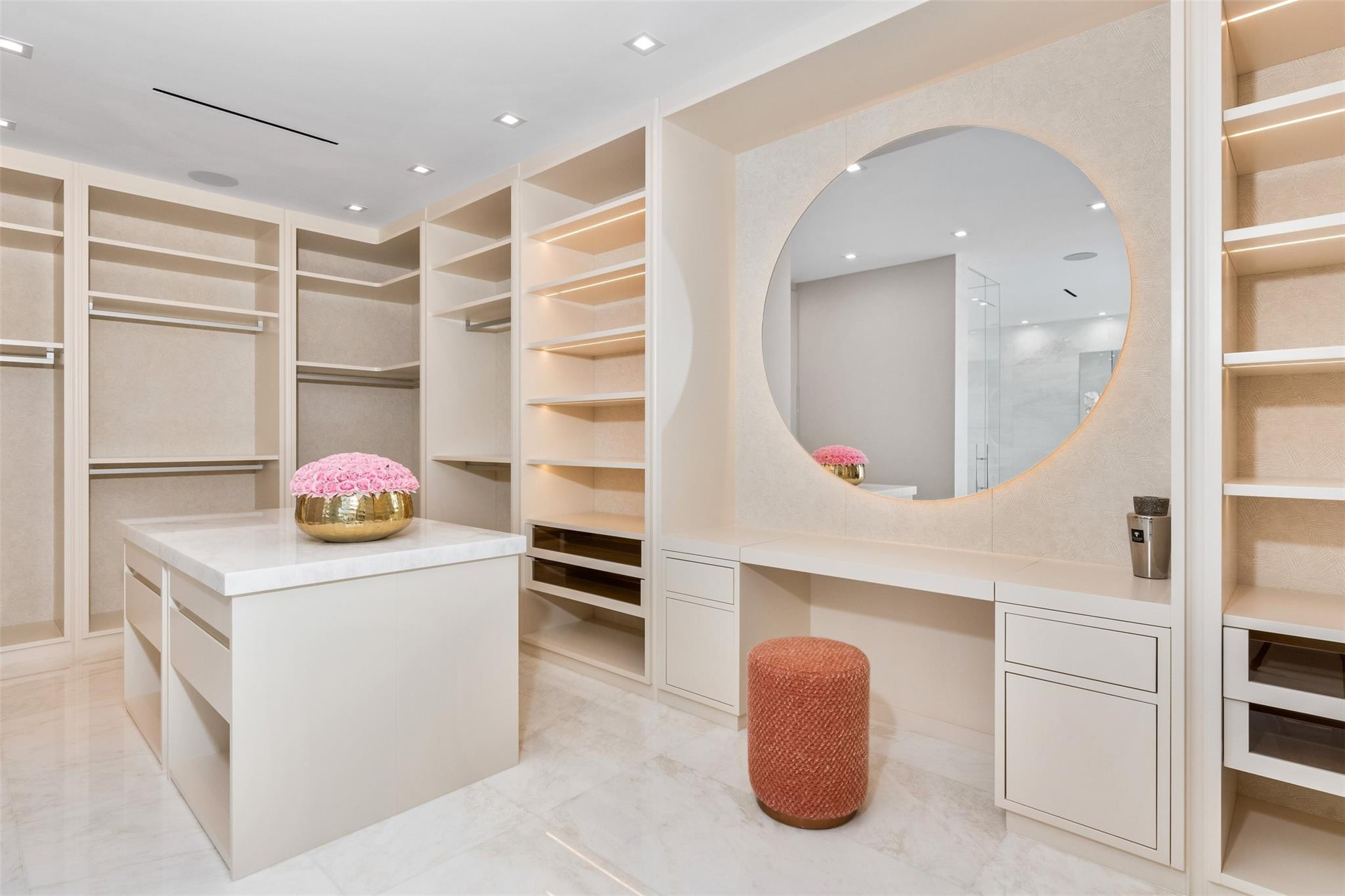 Isla Bahia 47-27 B - Residential