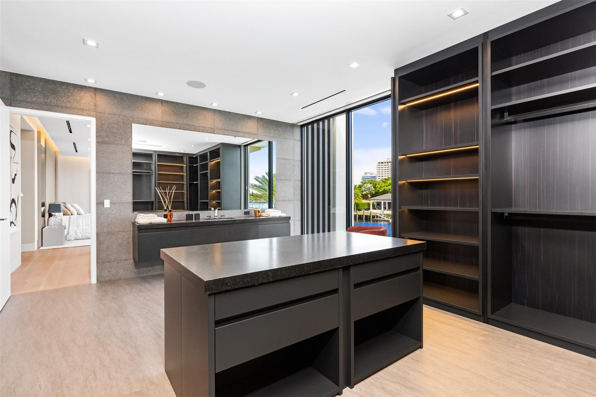 Isla Bahia 47-27 B - Residential