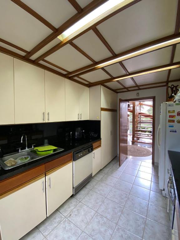 Sector El Campestre, Medellín, Antioquia, Colombia - Residential